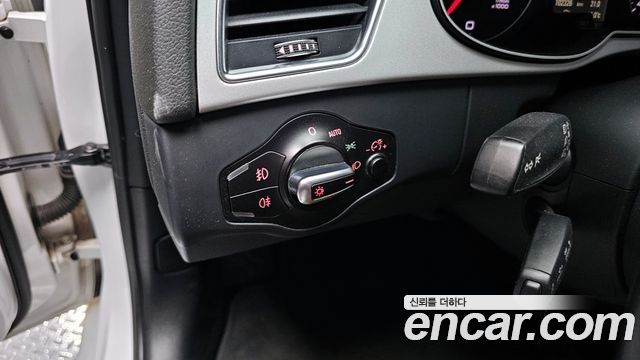 Audi A4 30 TDI Dynamic