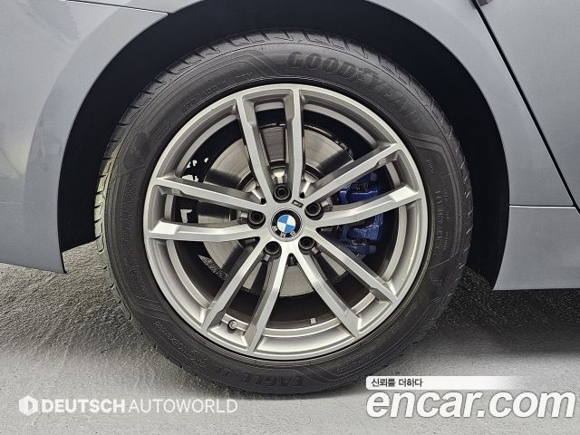 BMW 5-Series 530i M Sport Package Plus