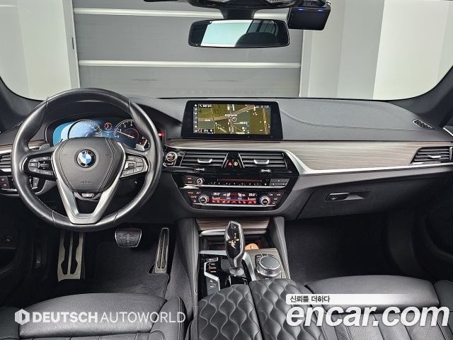 BMW 5-Series 530i M Sport Package Plus