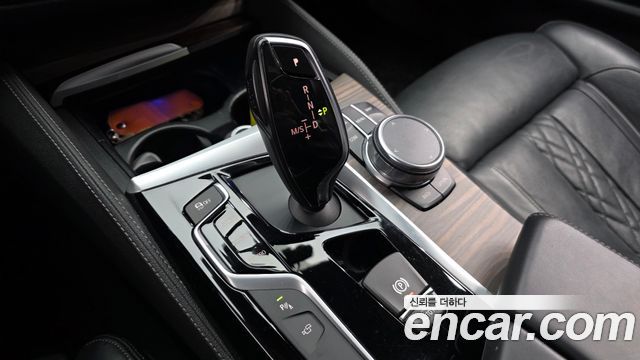 BMW 5-Series 520d xDrive M Sport Package Plus