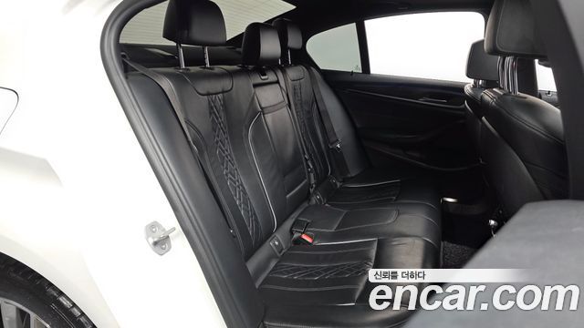 BMW 5-Series 520d xDrive M Sport Package Plus