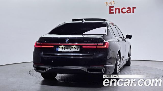 BMW 7-Series 740Li xDrive Design Pure Excellence