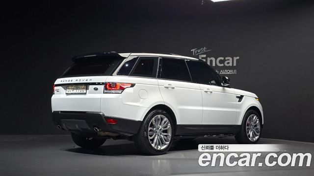 Land Rover Range Rover Sport 3.0 SDV6 HSE Dynamic