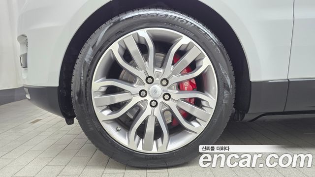 Land Rover Range Rover Sport 3.0 SDV6 HSE Dynamic