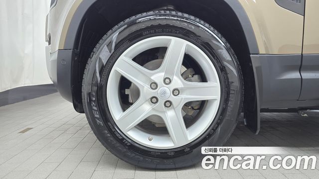 Land Rover Defender 110 D240 SE