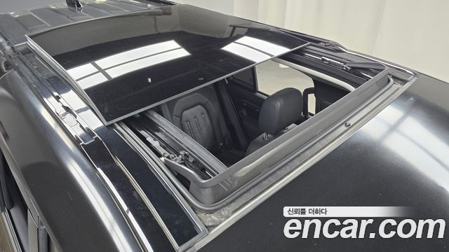 Land Rover Defender 110 D240 SE