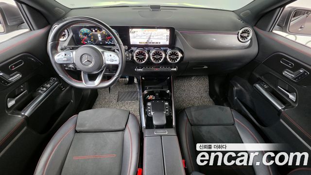 Mercedes-Benz GLA-Class GLA250 4MATIC