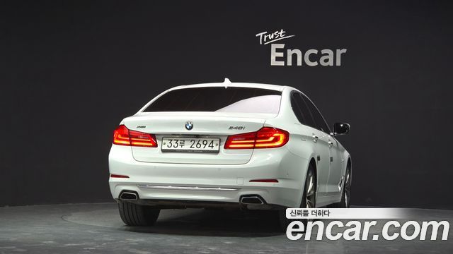 BMW 5-Series 540i xDrive Luxury Plus