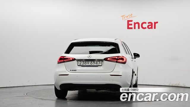 Mercedes-Benz A-Class A220 Hatchback