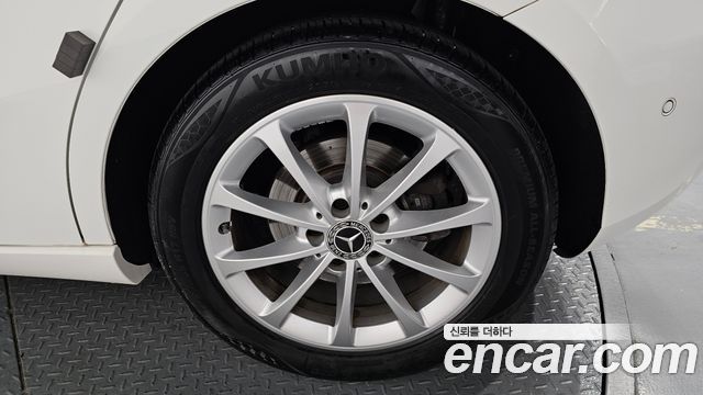 Mercedes-Benz A-Class A220 Hatchback