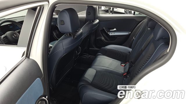 Mercedes-Benz A-Class A220 Hatchback