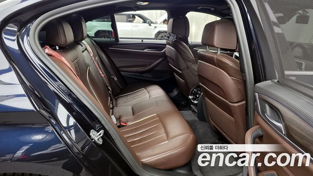 BMW 5-Series 530i xDrive M Sport Package Plus