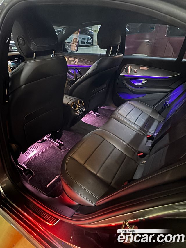 Mercedes-Benz E-Class E350 4MATIC AMG Line