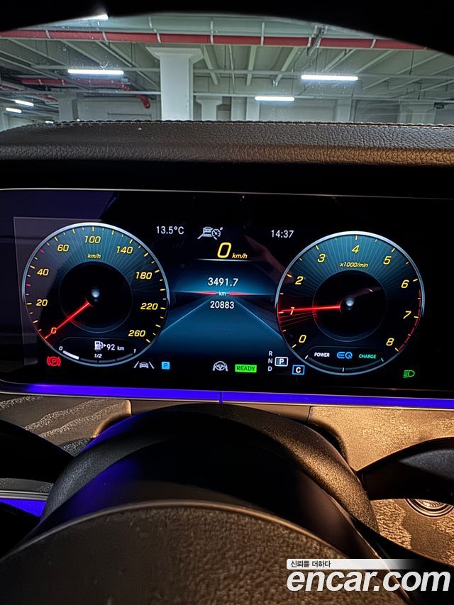 Mercedes-Benz E-Class E350 4MATIC AMG Line