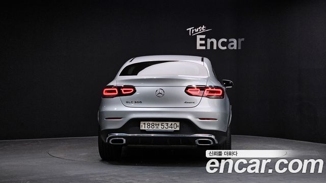 Mercedes-Benz GLC-Class GCL300 4MATIC Coupe