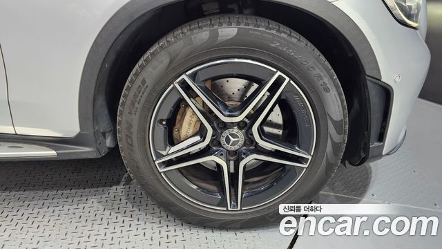Mercedes-Benz GLC-Class GCL300 4MATIC Coupe