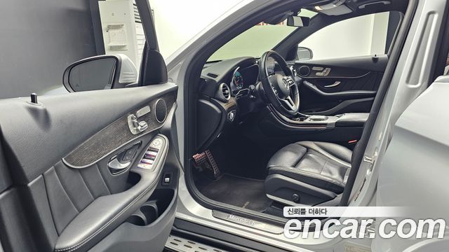 Mercedes-Benz GLC-Class GCL300 4MATIC Coupe