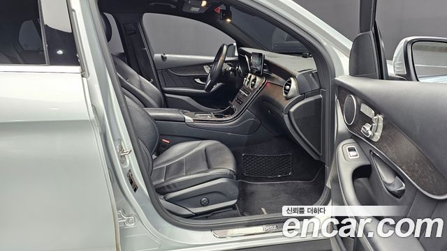 Mercedes-Benz GLC-Class GCL300 4MATIC Coupe