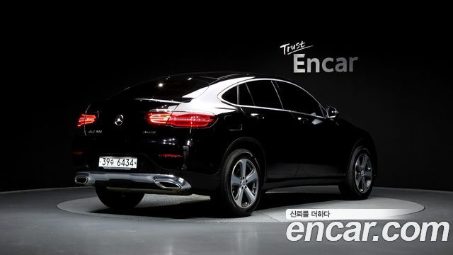Mercedes-Benz GLC-Class GCL300 4MATIC Coupe