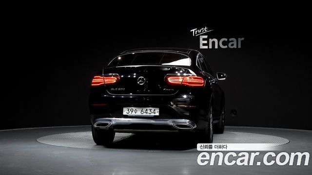 Mercedes-Benz GLC-Class GCL300 4MATIC Coupe