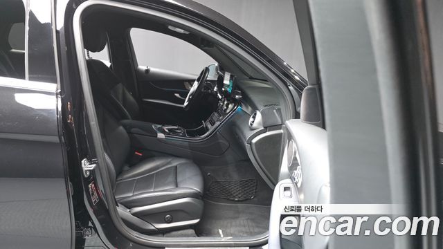 Mercedes-Benz GLC-Class GCL300 4MATIC Coupe