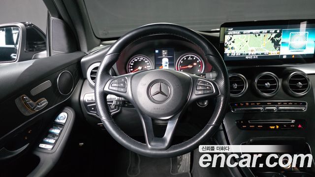 Mercedes-Benz GLC-Class GCL300 4MATIC Coupe