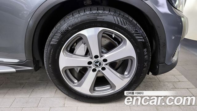 Mercedes-Benz GLC-Class GLC300 4MATIC