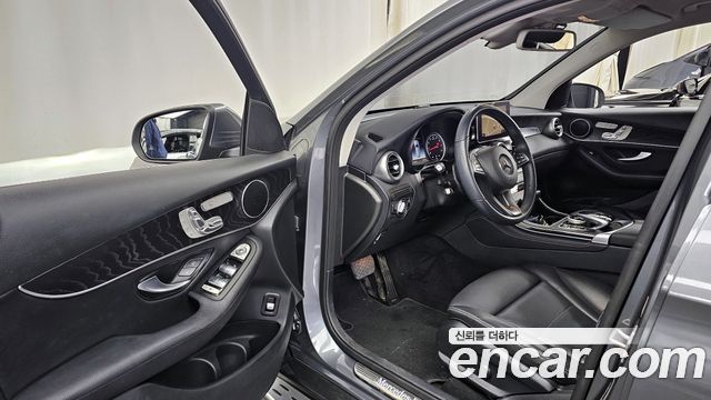 Mercedes-Benz GLC-Class GLC300 4MATIC