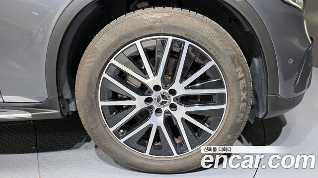 Mercedes-Benz GLC-Class GLC300 4MATIC