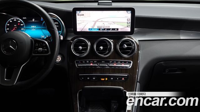 Mercedes-Benz GLC-Class GLC300 4MATIC