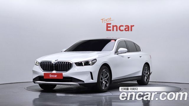 BMW 5-Series 520i