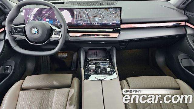 BMW 5-Series 520i