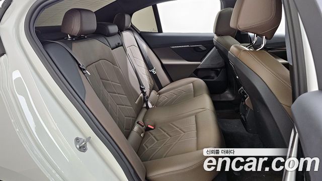 BMW 5-Series 520i