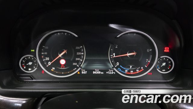 BMW 5-Series 528i xDrive M Aero Dynamic