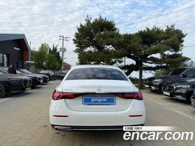 Mercedes-Benz E-Class E200 Avantgarde Limited