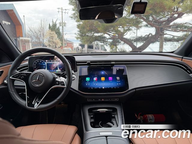 Mercedes-Benz E-Class E200 Avantgarde Limited