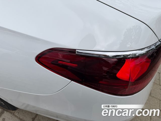 Mercedes-Benz E-Class E200 Avantgarde Limited