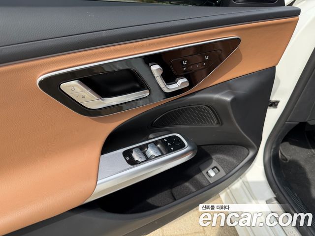 Mercedes-Benz E-Class E200 Avantgarde Limited