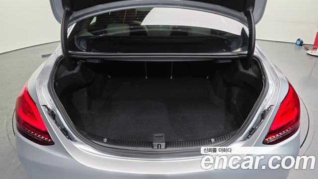 Mercedes-Benz C-Class C220 d Avantgarde