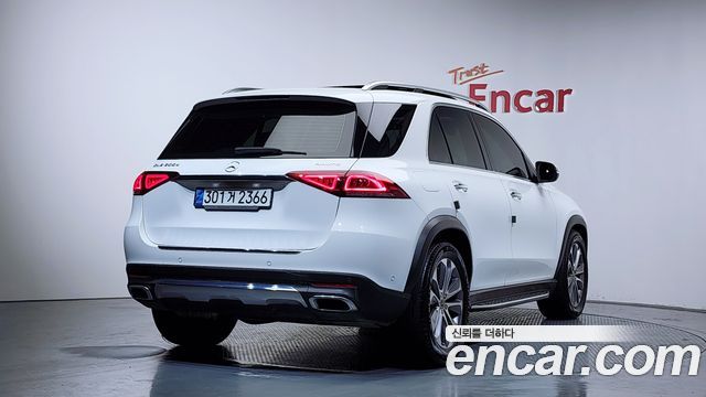 Mercedes-Benz GLE-Class GLE300d 4MATIC