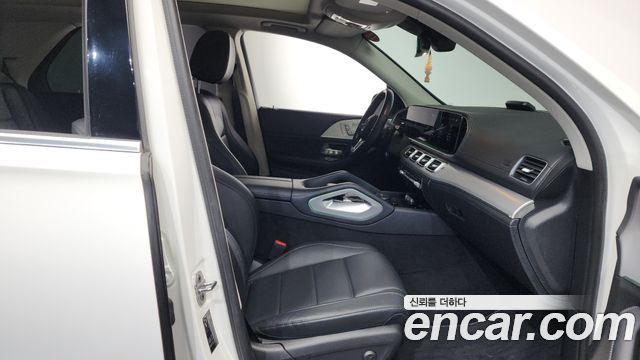 Mercedes-Benz GLE-Class GLE300d 4MATIC