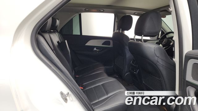 Mercedes-Benz GLE-Class GLE300d 4MATIC
