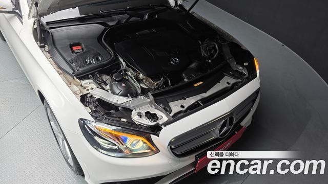 Mercedes-Benz E-Class E220d 4MATIC Avantgarde