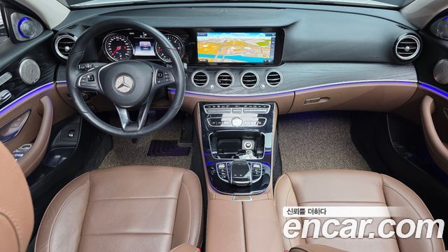 Mercedes-Benz E-Class E220d 4MATIC Avantgarde