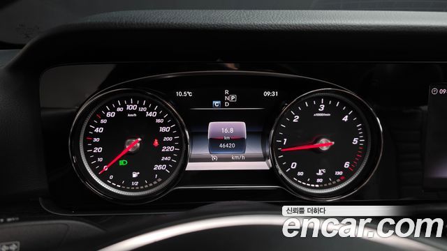 Mercedes-Benz E-Class E220d 4MATIC Avantgarde