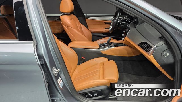 BMW 5-Series 520d M Sport package
