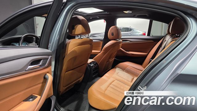 BMW 5-Series 520d M Sport package