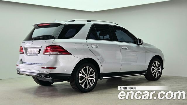 Mercedes-Benz GLE-Class GLE250 d 4MATIC