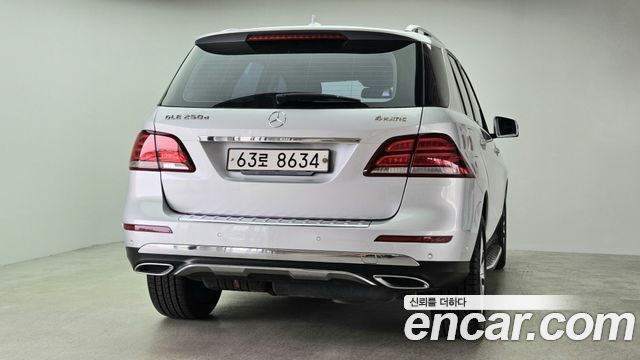 Mercedes-Benz GLE-Class GLE250 d 4MATIC