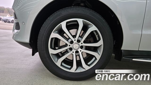 Mercedes-Benz GLE-Class GLE250 d 4MATIC